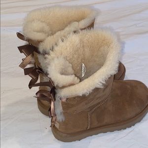 Bailey two bow tan ugg boots